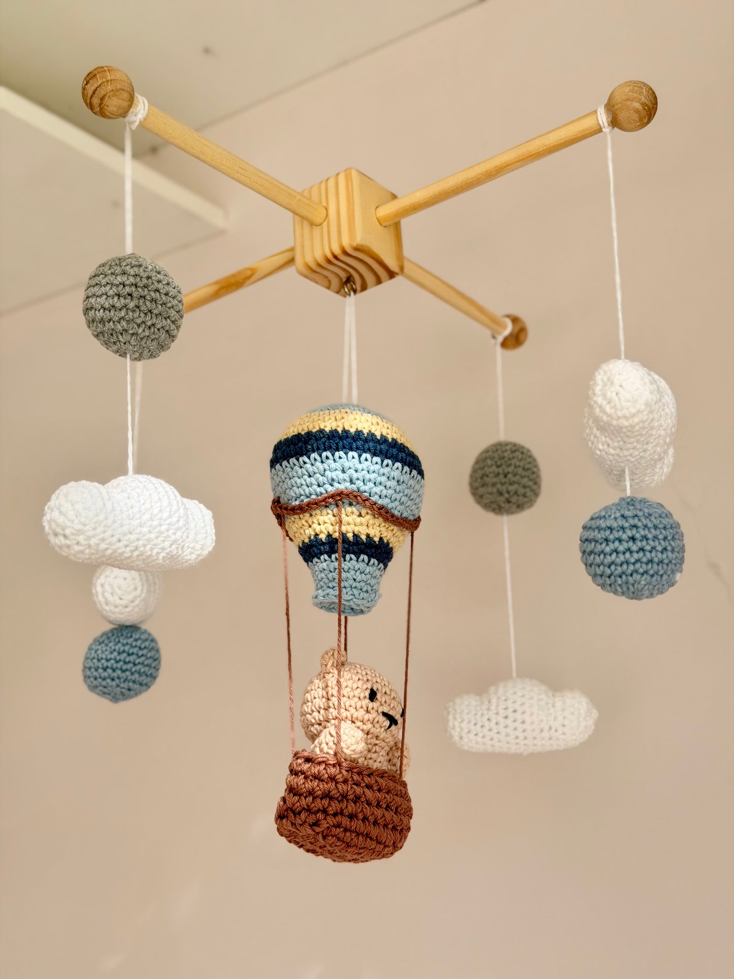 Móbile ursinho balão