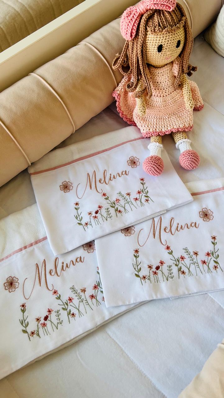 Fralda Bordada Floral