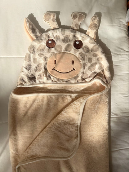 Toalha capuz girafinha