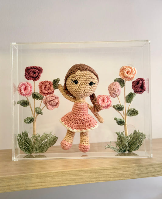 Quadro menina jardim