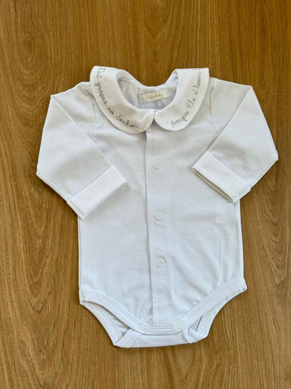 Body dai graças ao Senhor porque ele é bom