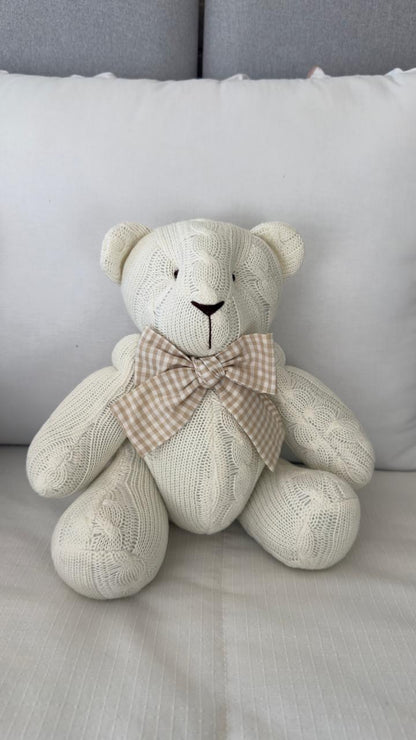 Urso em Tricô Off White - tamanho M