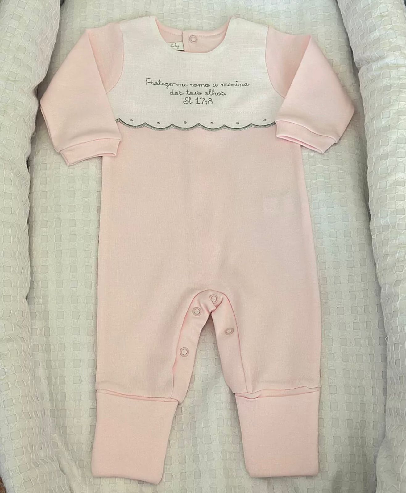 Macacão Protege-me como a menina dos teus olhos