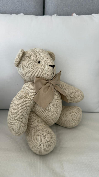 Urso em Tricô Bege - tamanho M