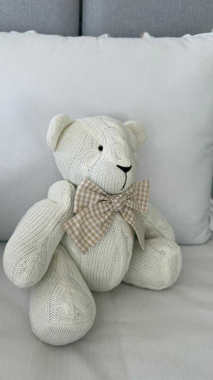 Urso em Tricô Off White - tamanho M