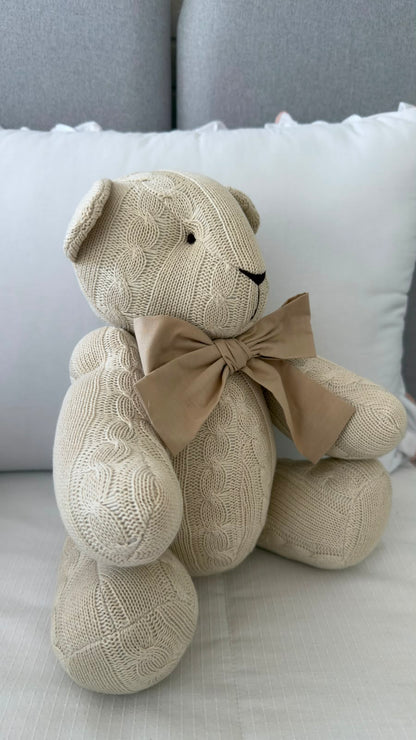 Urso em Tricô Bege - tamanho G