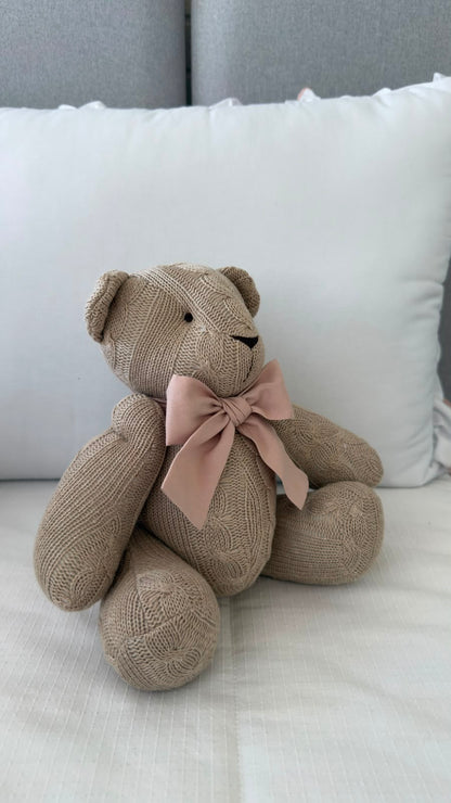 Urso em Tricô Fendi - tamanho P